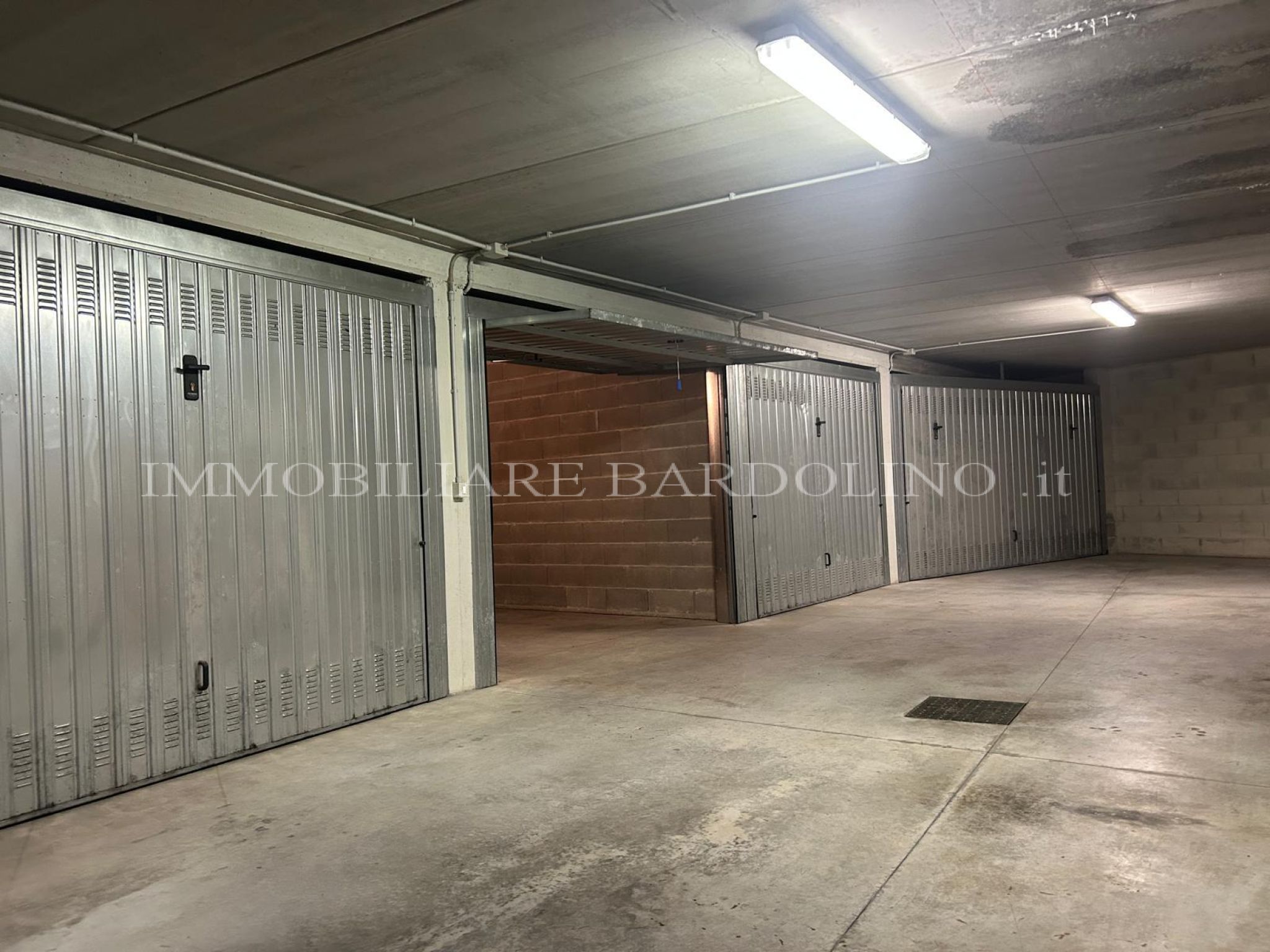Vendesi Garage 