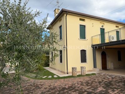 Casa Rustica Completamente Ristrutturata